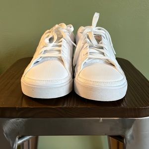 Woman’s Nike sneakers